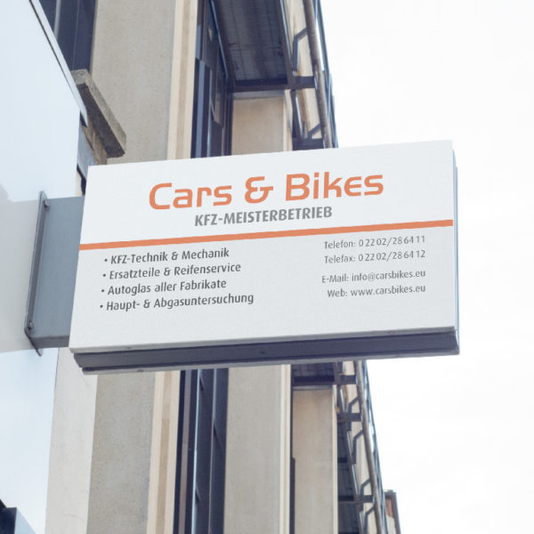 Beschriftung Cars&Bikes Werkstatt - Zufriedener Kunde von MINDCREATOR